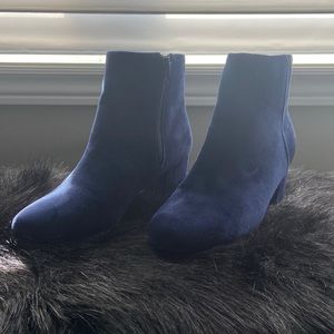 Navy blue velour booties